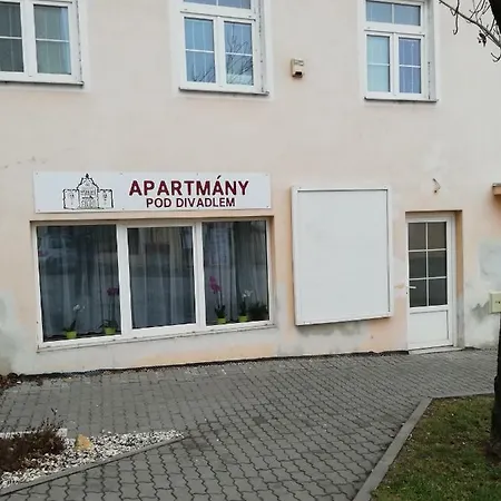 Pod Divadlem Apartment *